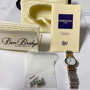 Ladies Quartz Water Resistant Raymond Weil Watch Extra Links Needs Battery Box